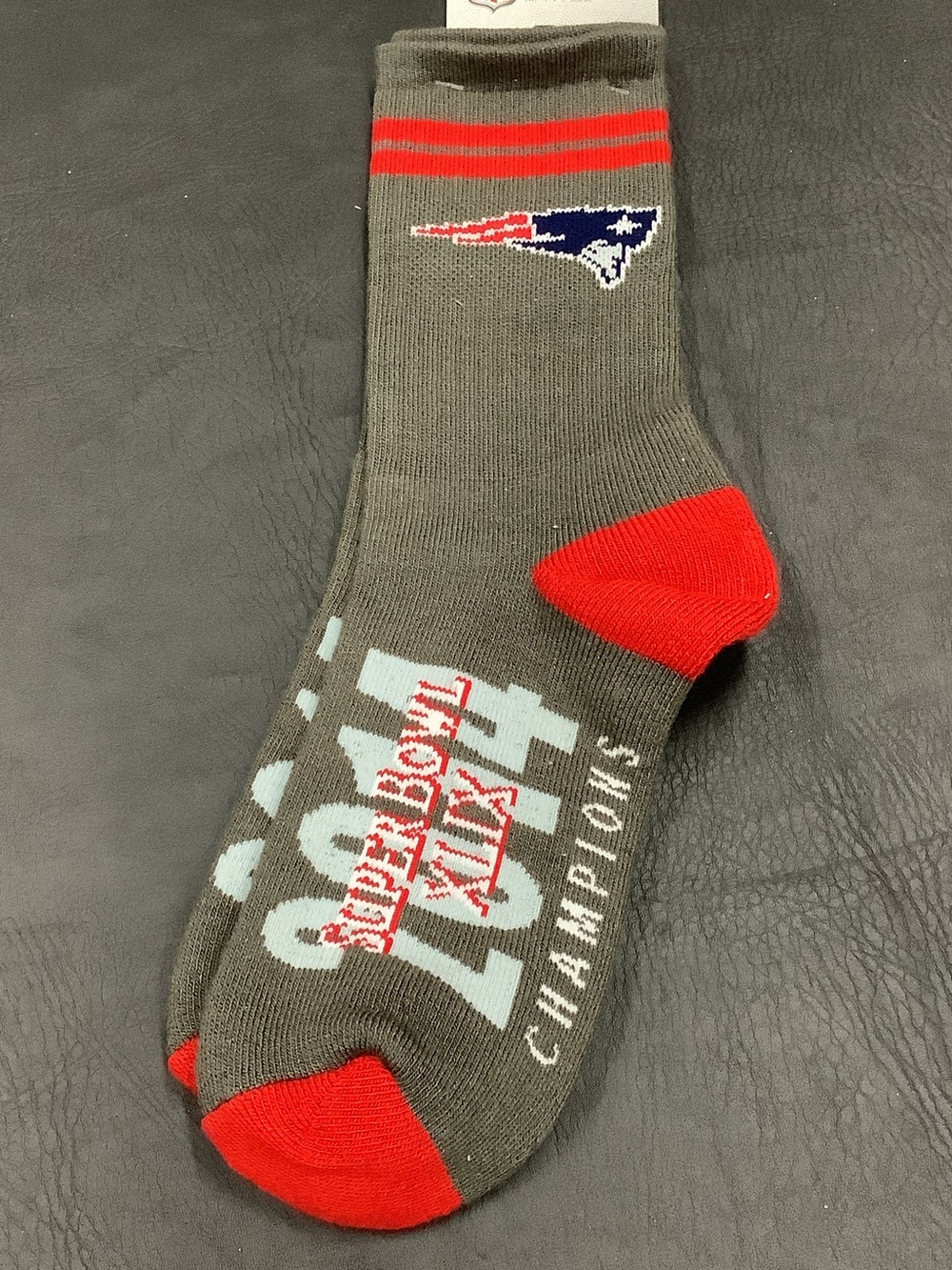 New England Patriots Super Bowl XLIX 2014 Champions Adult L Crew Socks
